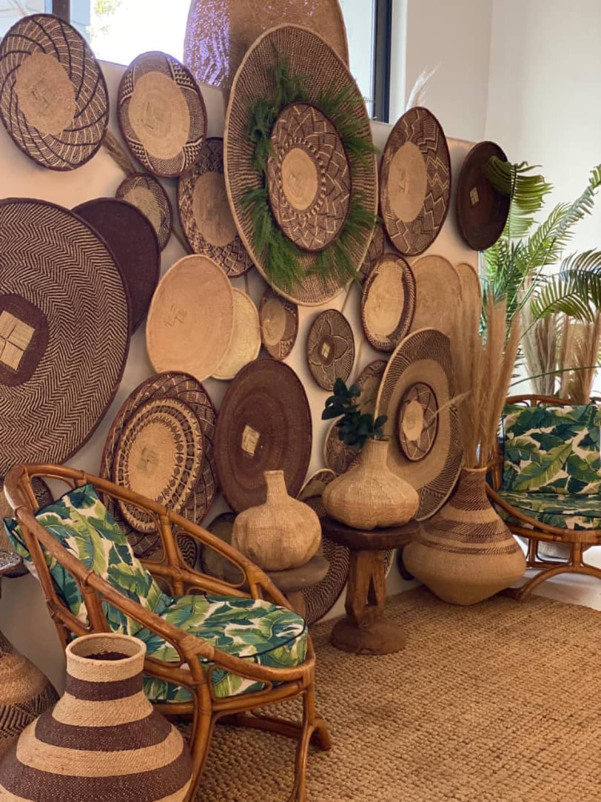 Handwoven Binga basket by Lwiindi Group