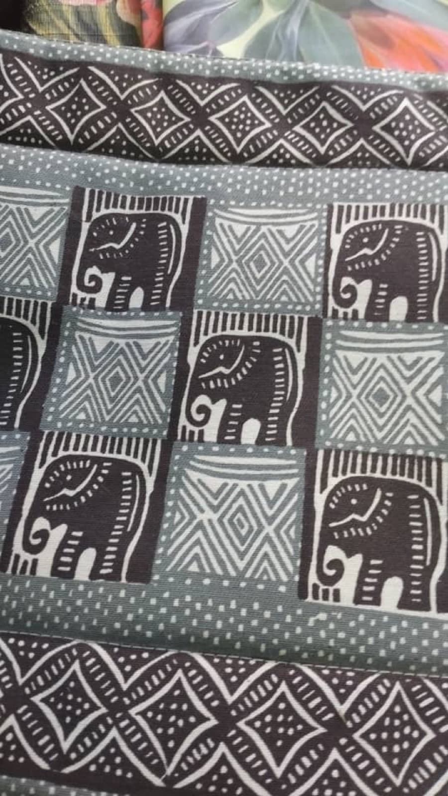KD Poratoe Zimbabwean textiles, image 2