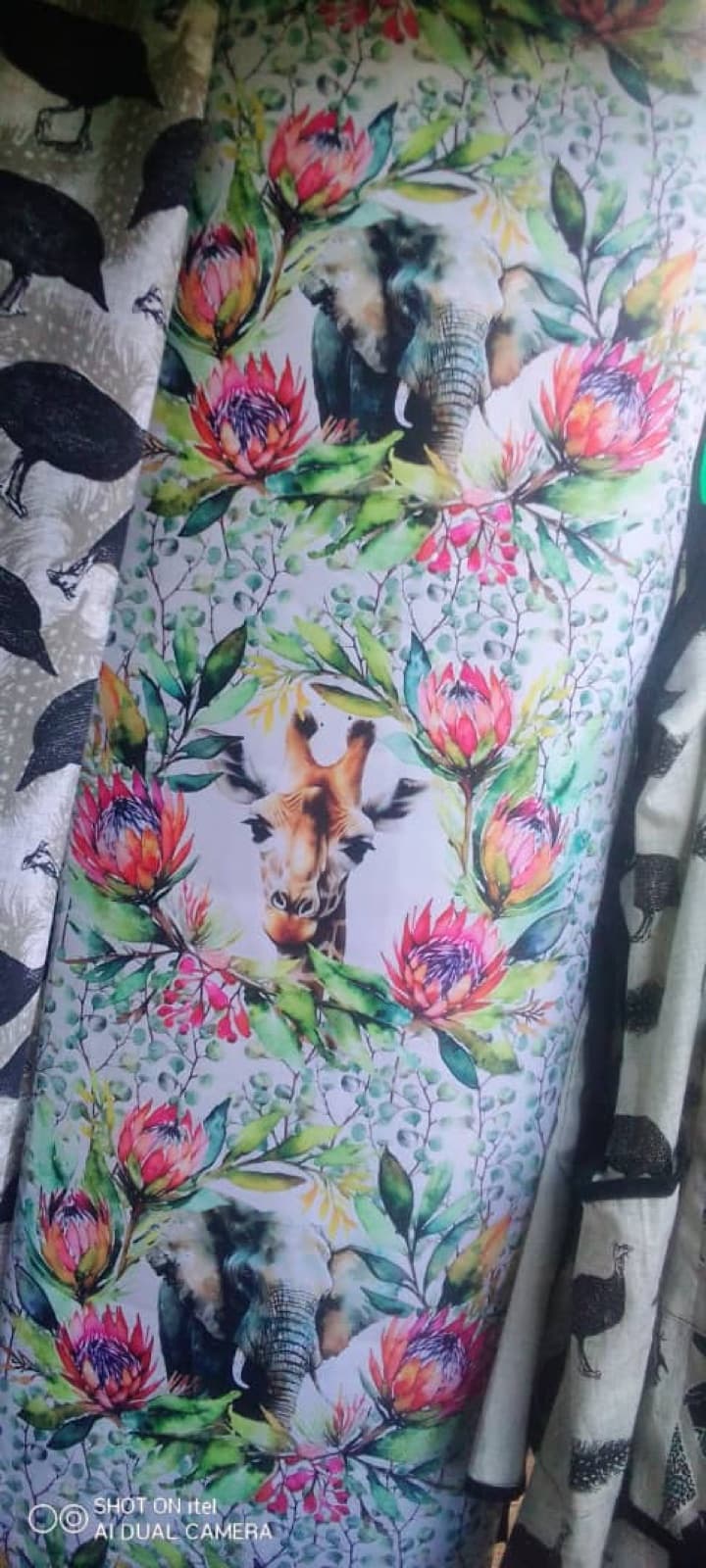 KD Poratoe Zimbabwean textiles, image 3